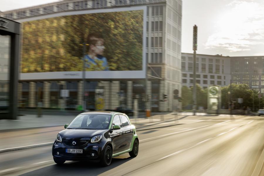  Smart ForFour Prime Electric Drive 2017 года  (WW) (фото 6 из 36)